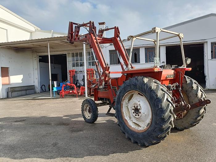 Usato Fiat 780 con caricatore Scalmana