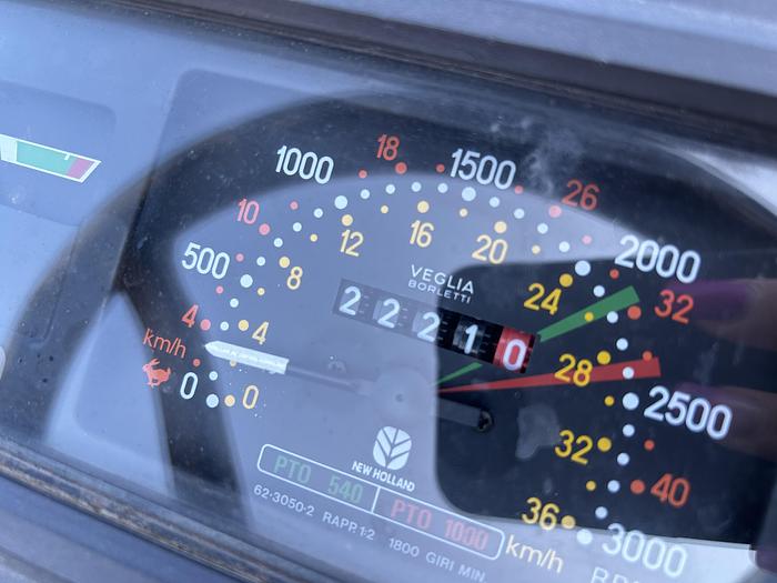 Usato New Holland 55 86 F- CV 55- anno 1999- 40 km h