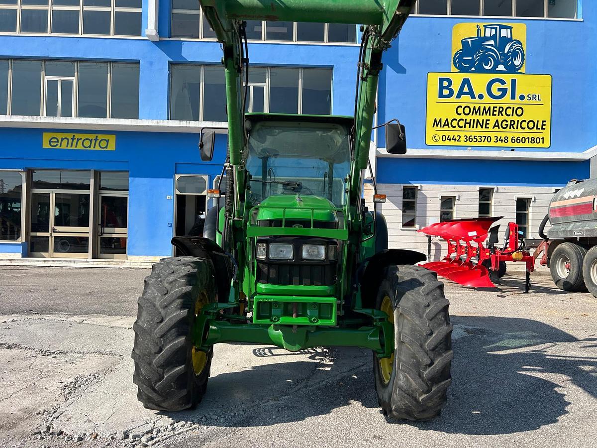 Usato John Deere 5090 M con caricatore JD583