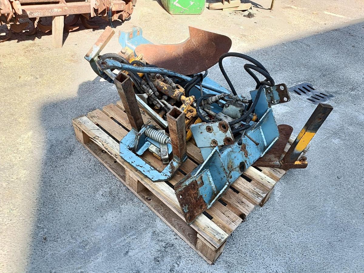 Usato Scalzatore ventrale Charrier a vomere