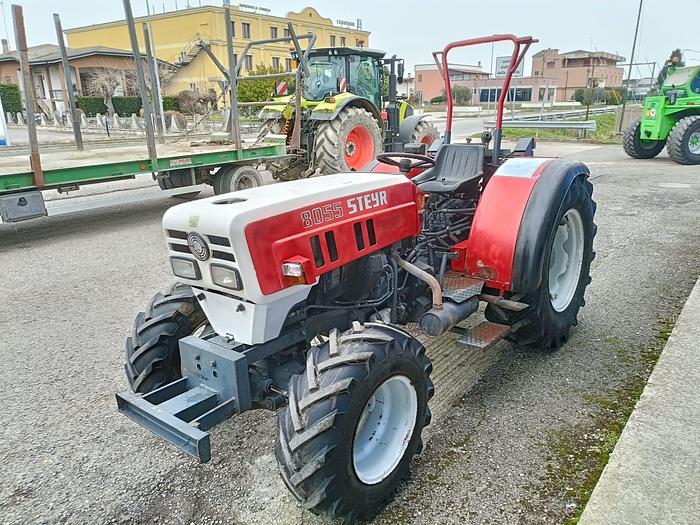 Usato Steyr 8055 DT- idroguida- arco di protezione