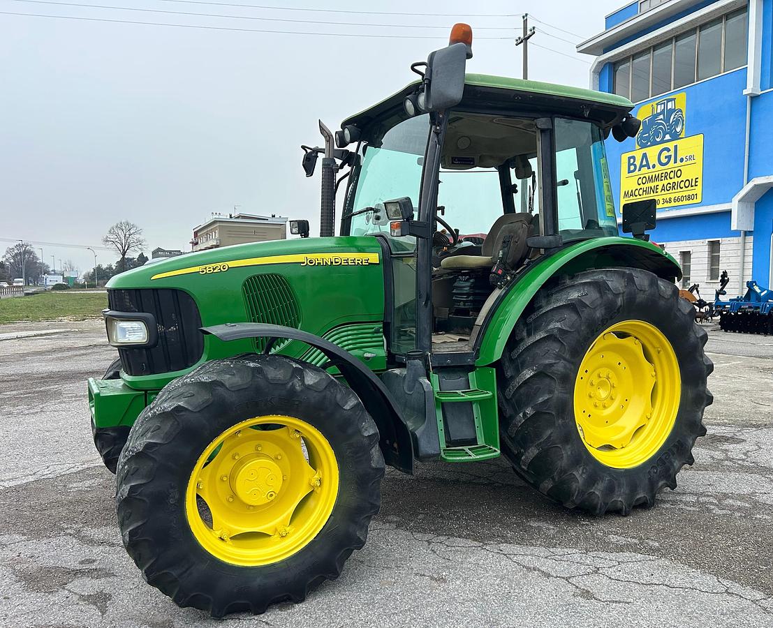 Usato John Deere 5820-fr aria 140q