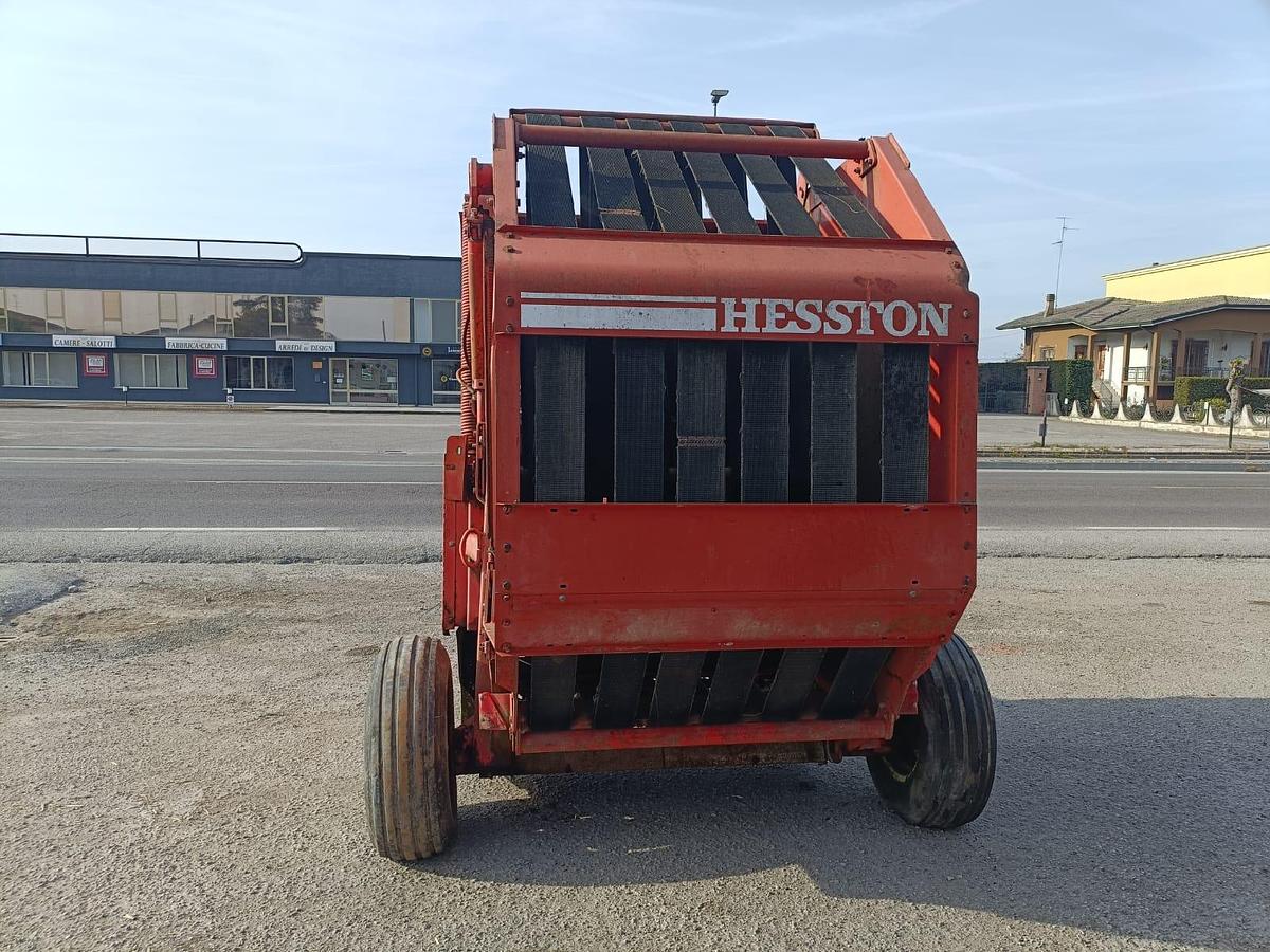 Usato rotopressa Hesston 5540