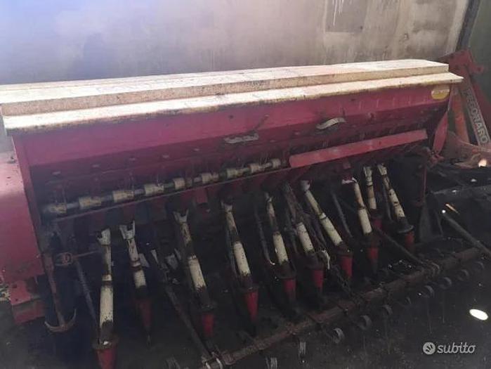 Used Seminatrice marca Carraro- 2 m