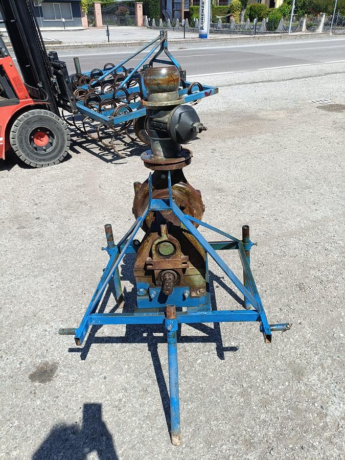 Usato pompa con cavalletto Bertolaso