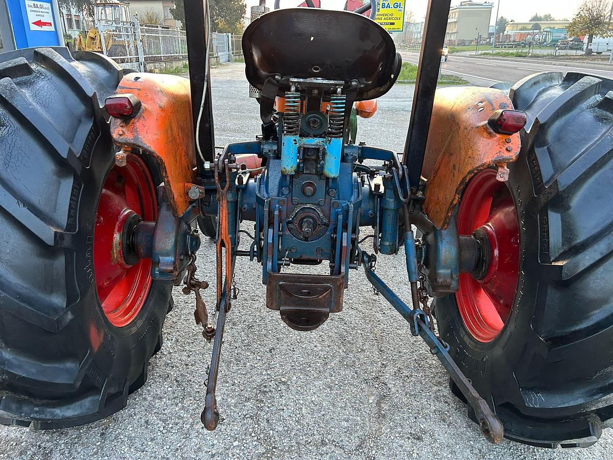 Usato Fiat 250 N con arco di protezione