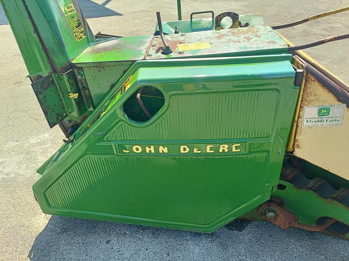 Usato trincia mais ad una fila John Deere 