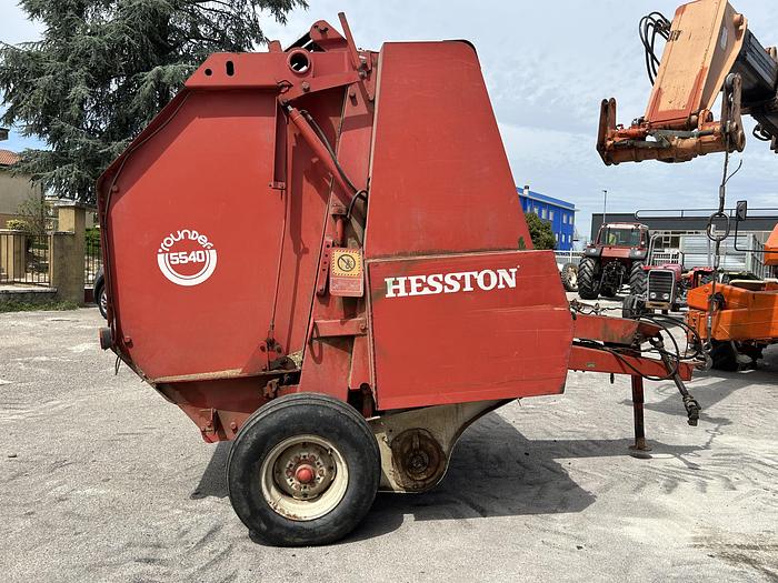Usato Rotopressa Hesston modello Rounder 5540