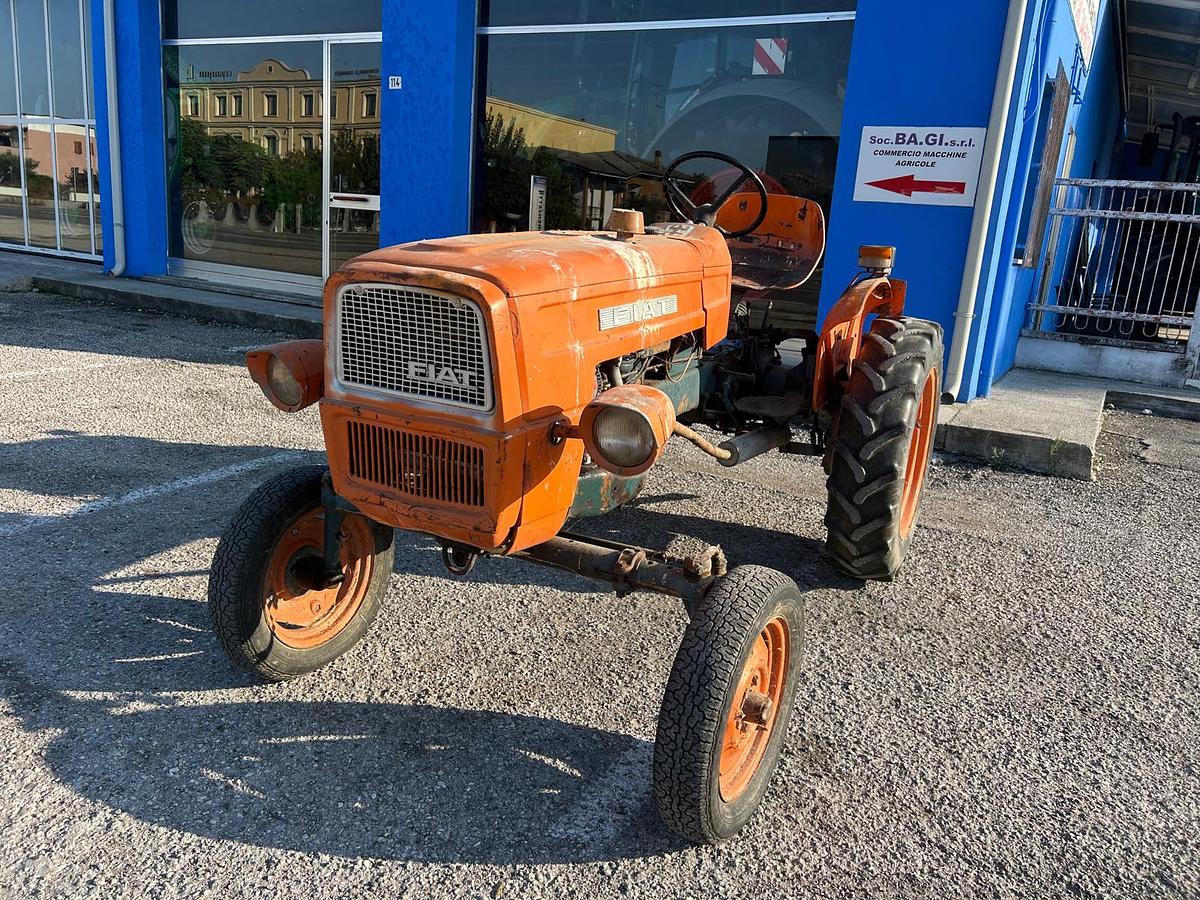 Usato Fiat 215- targa e libretto