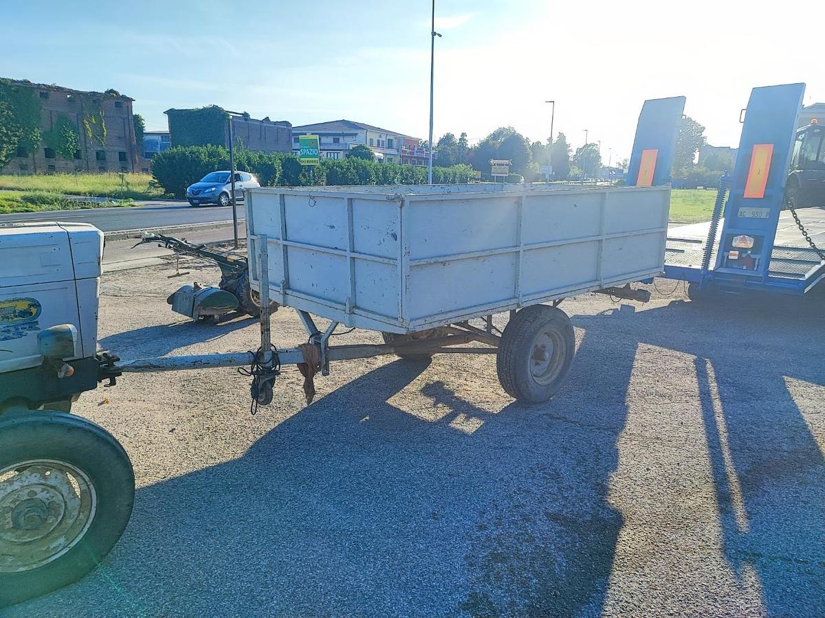 Usato Rimorchietto 1 asse fisso-no stradale