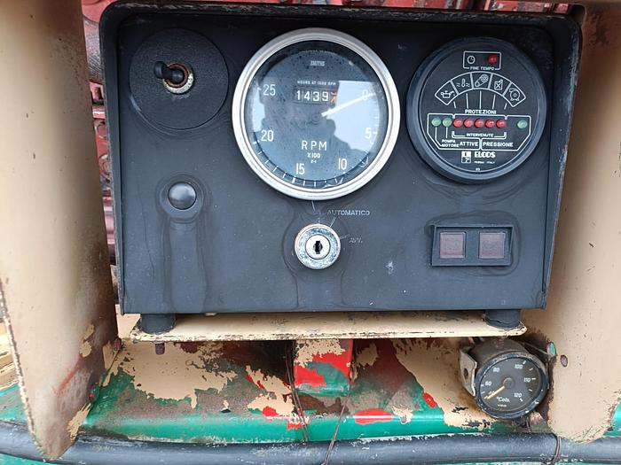 Usato Gruppo per irrigazione motore 6 cilindri