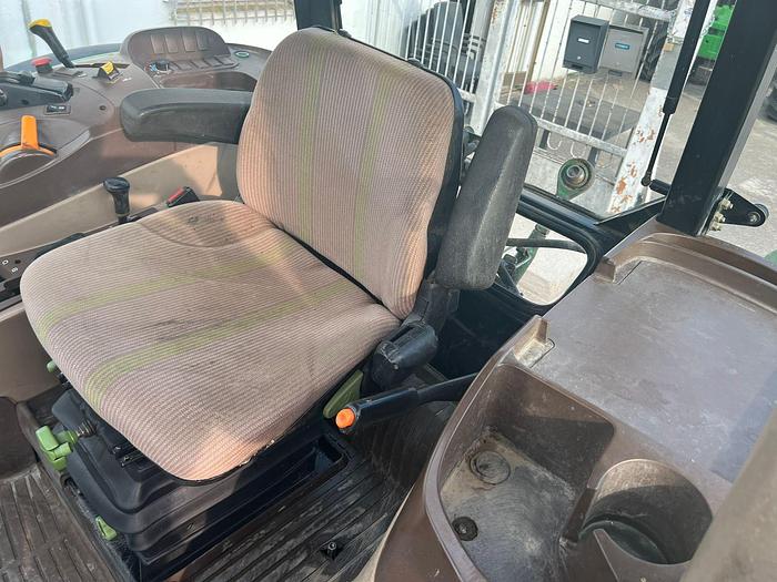Usato John Deere 5820- freni ad aria- sollevatore ant.