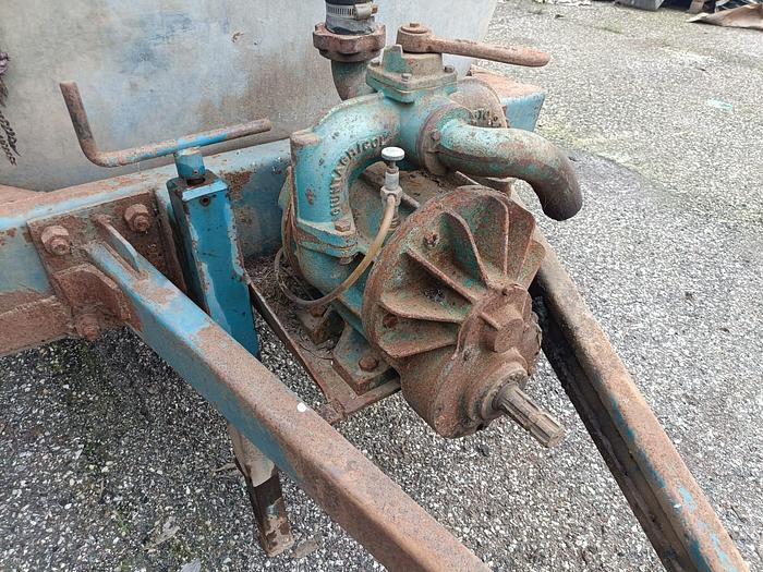 Usato Botte liquame Mutti 30 q