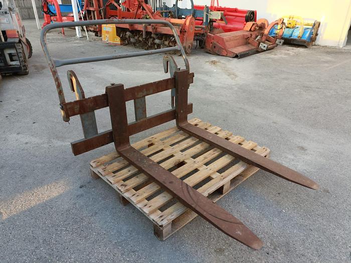 Usato Forche per telescopico Terexlift 2506