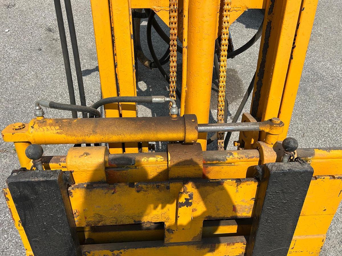 Usato Muletto posteriore con forche- alt 3,50m