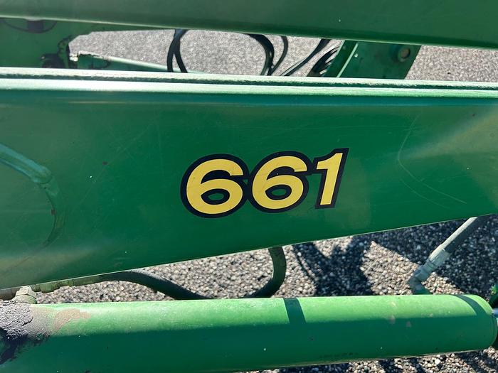 Usato Caricatore John Deere 661