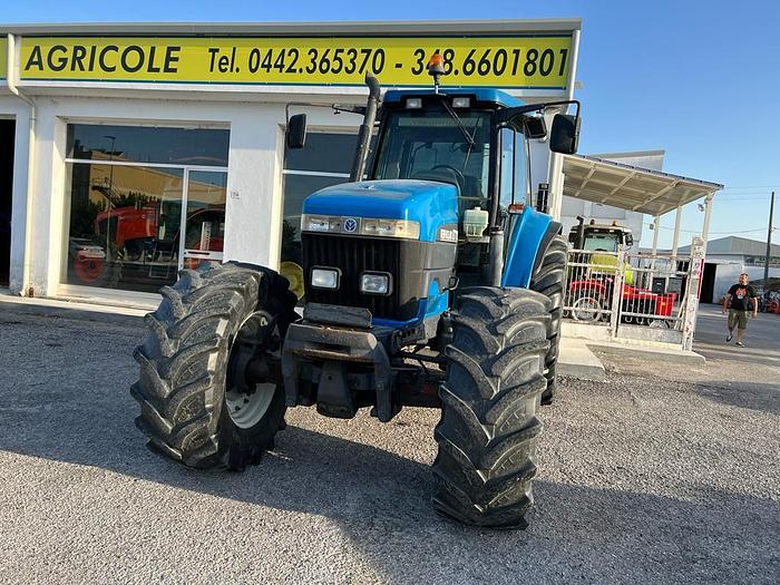 Usato New Holland 8770- CV 190- anno 2001
