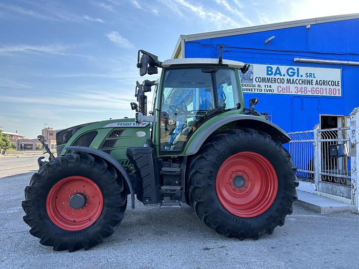 Usato Fendt 512 con cambio Vario e TMS- ore 6500