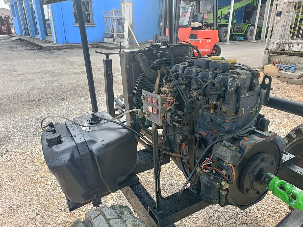 Usato gruppo motopompa motore VM 85 cv