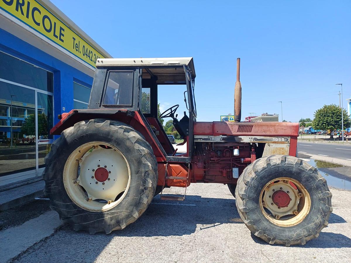 Usato International 1055 DT