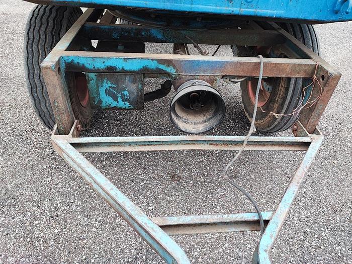 Usato Rimorchio Selvatico 2 assi ribaltabile con ralla