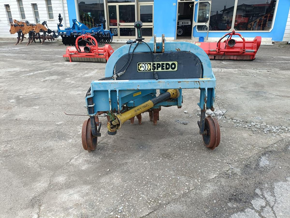 Usato scalzatore interfilare Spedo con erpice rotante
