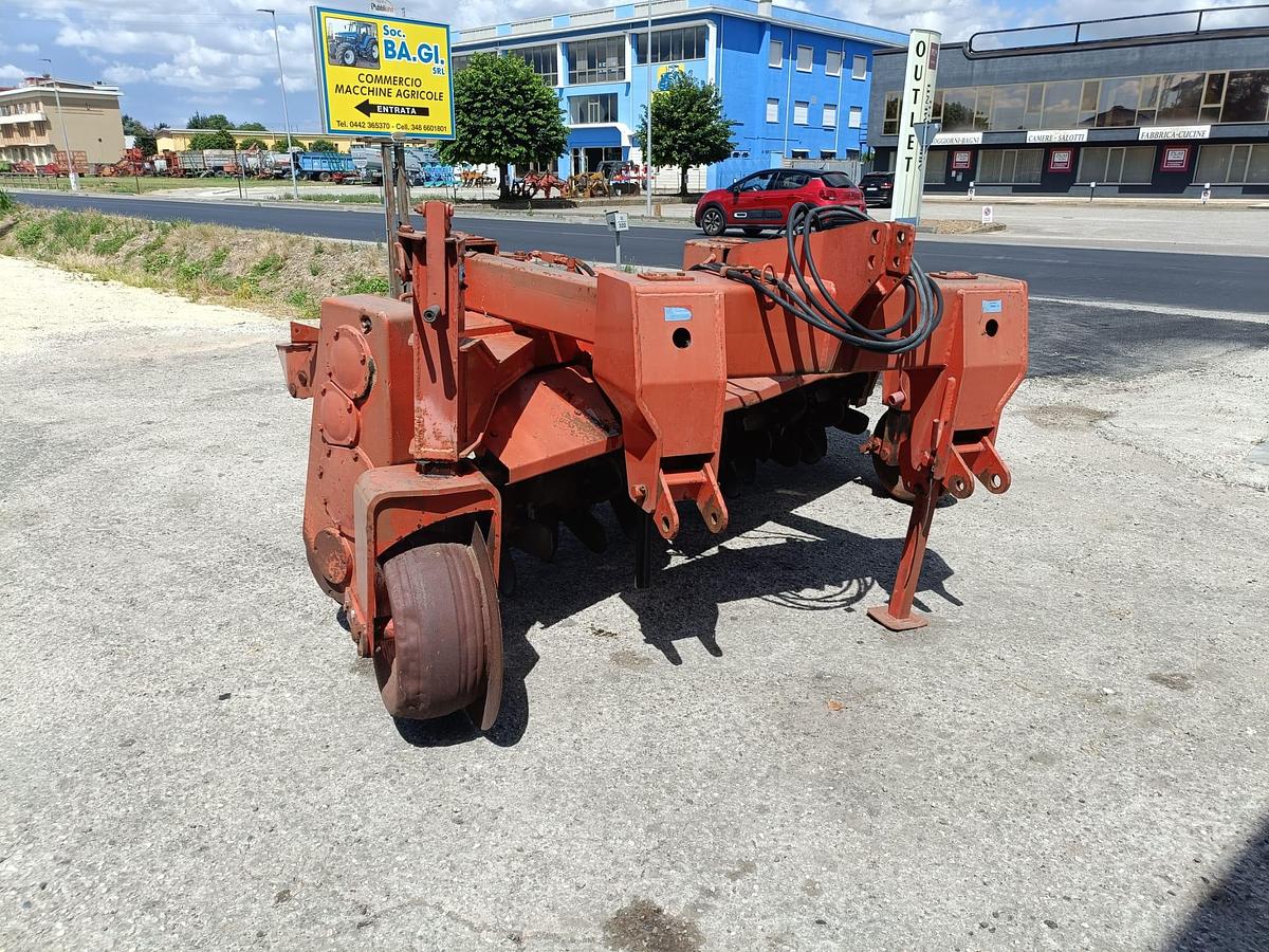 Usato Rotoaratro/fresa Kuhn CR250