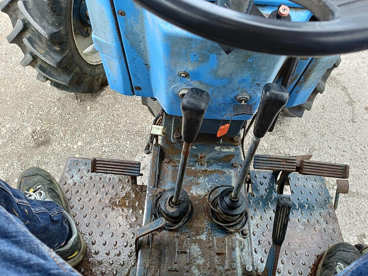 Usato Landini 8500- idroguida e distributori idraulici