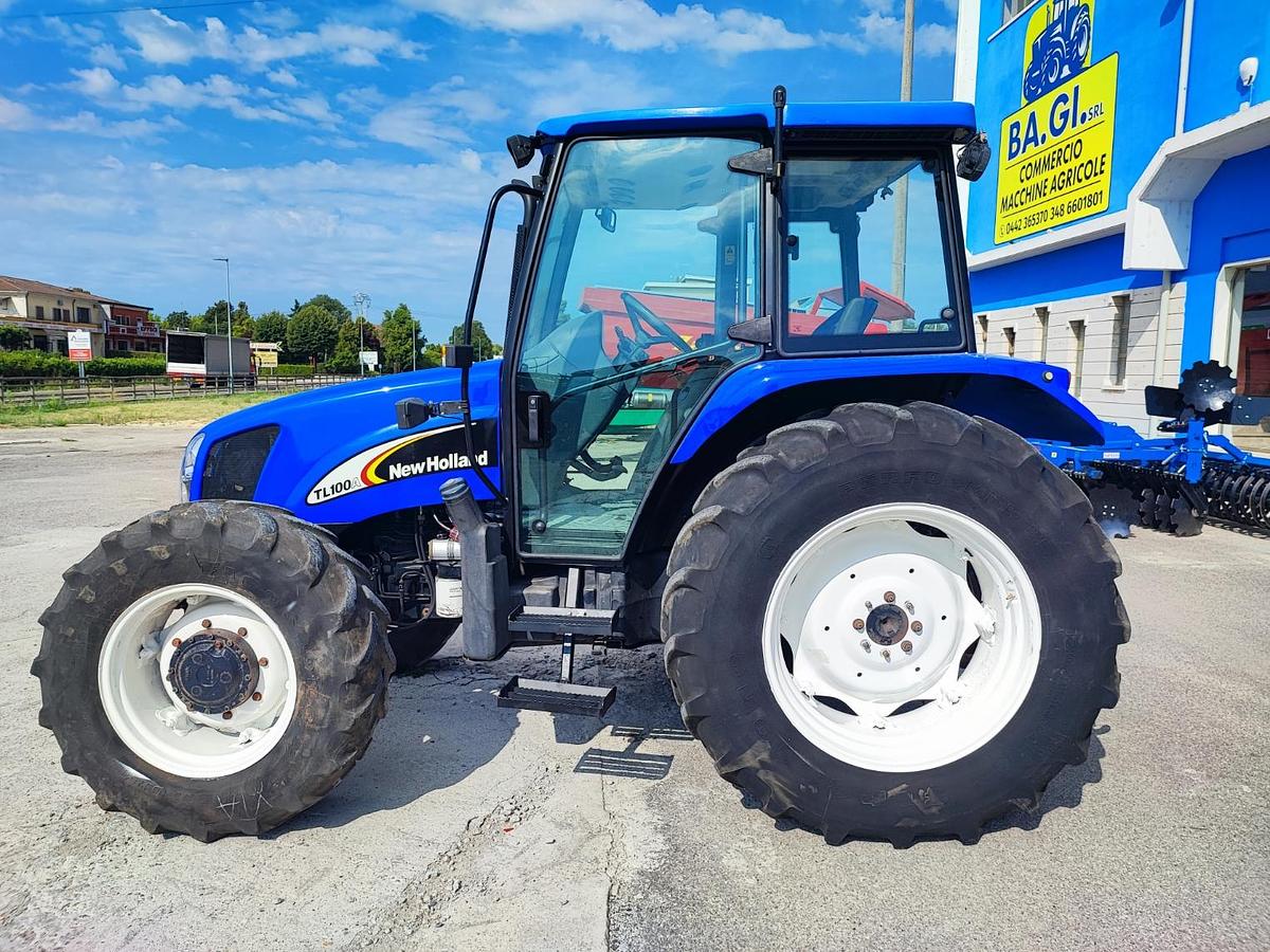 Usato New Holland TLA 100-6000 h