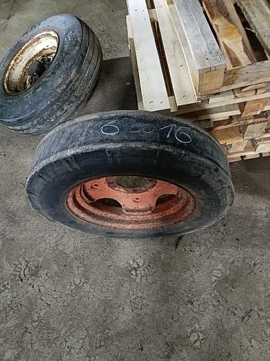 Usato Gomme varie misure per trattore agricolo