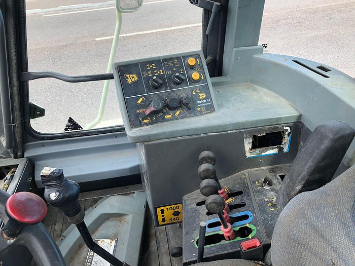 Usato Fastrac JCB 175- traino 200q- Velocità 65 km h