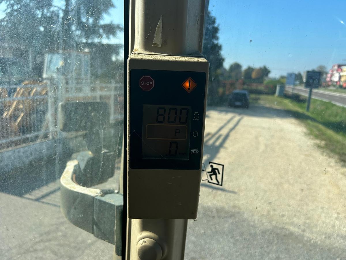 Usato John deere 8320 T cingolato