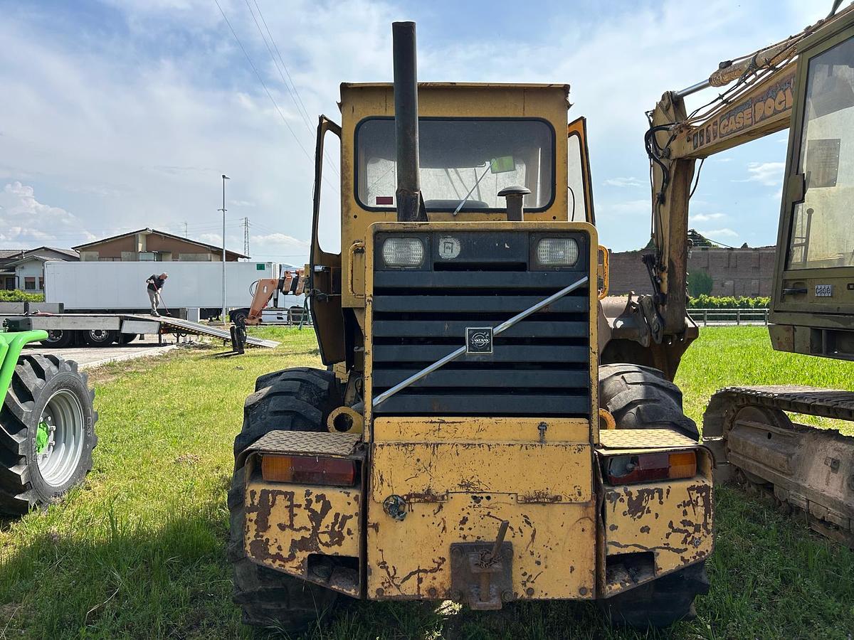 Usato Pala Gommata Snodata Volvo BM 4200