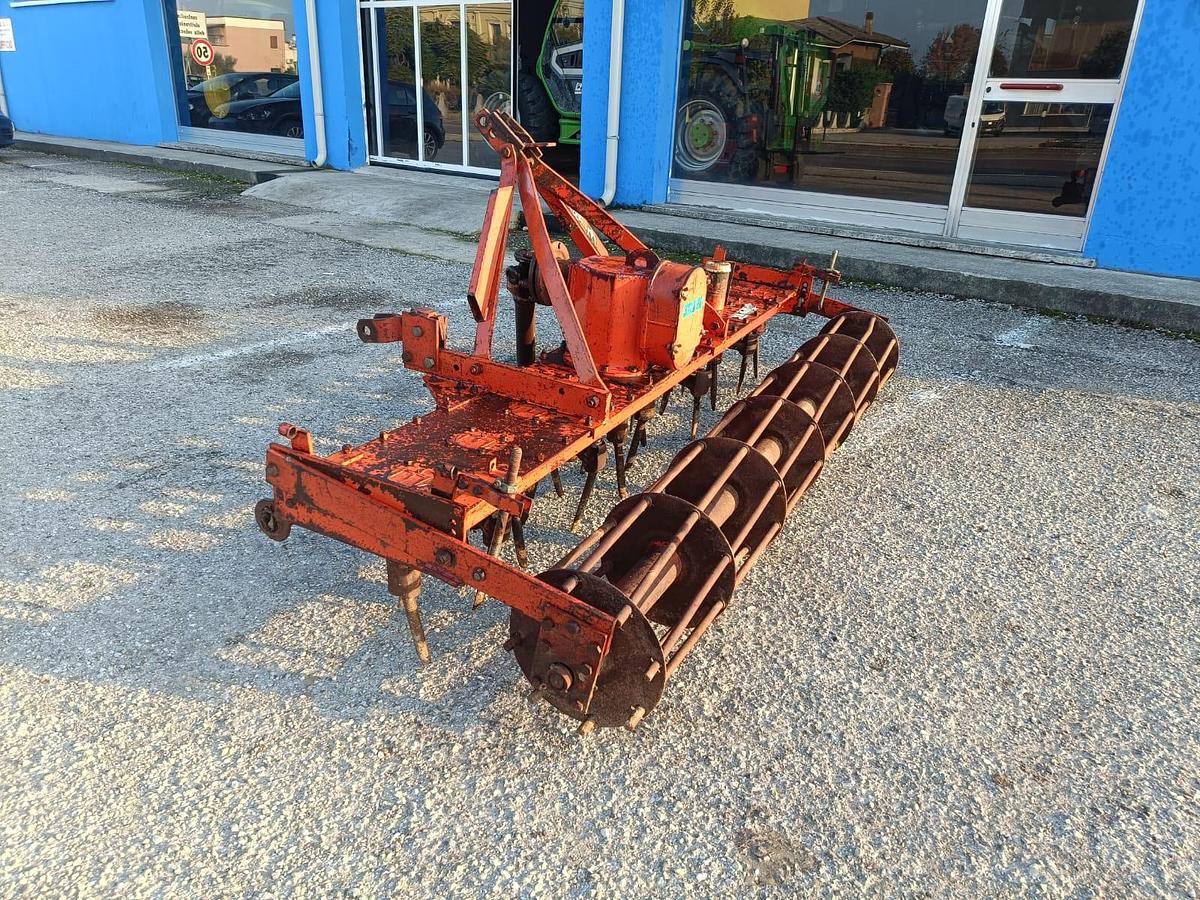 Usato Erpice rotante Breviglieri mod. TV 250 con rullo a gabbia