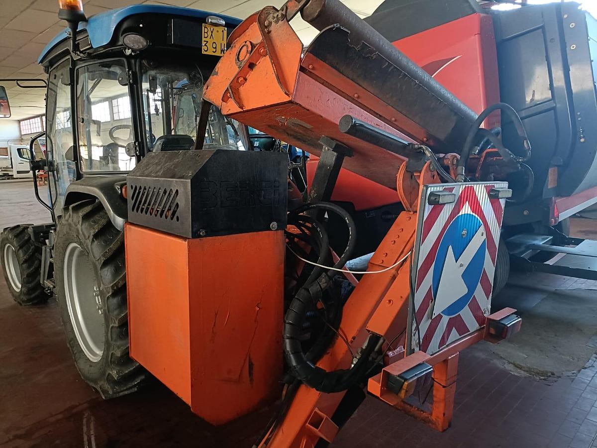 Usato braccio decespugliatore o trincia argini Berti