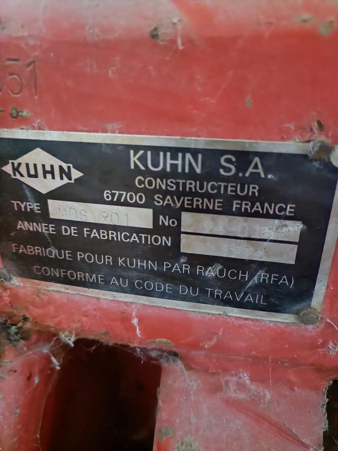 Usato spandiconcime Kuhn mod. MDS 901 da 9 quintali
