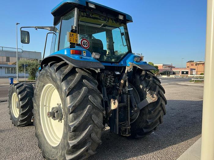 Usato New Holland 8770- CV 190- anno 2001