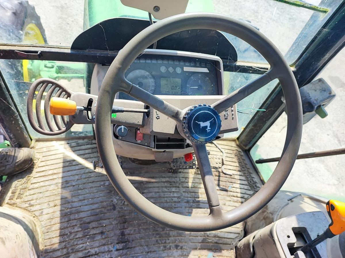 Usato John Deere 5820