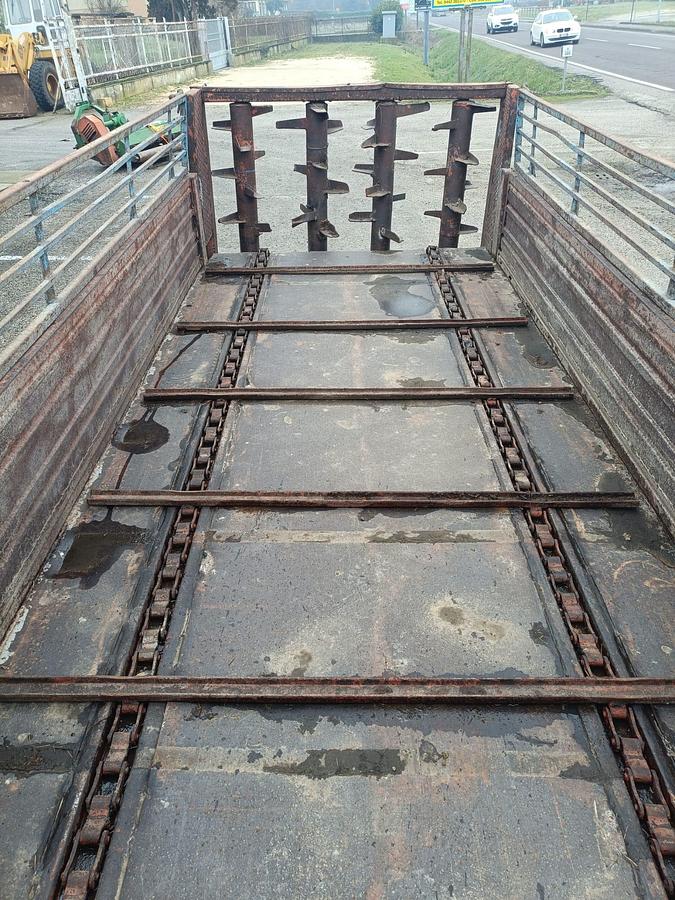 Usato spandiletame da vigneto o frutteto Setti- targa e libretto