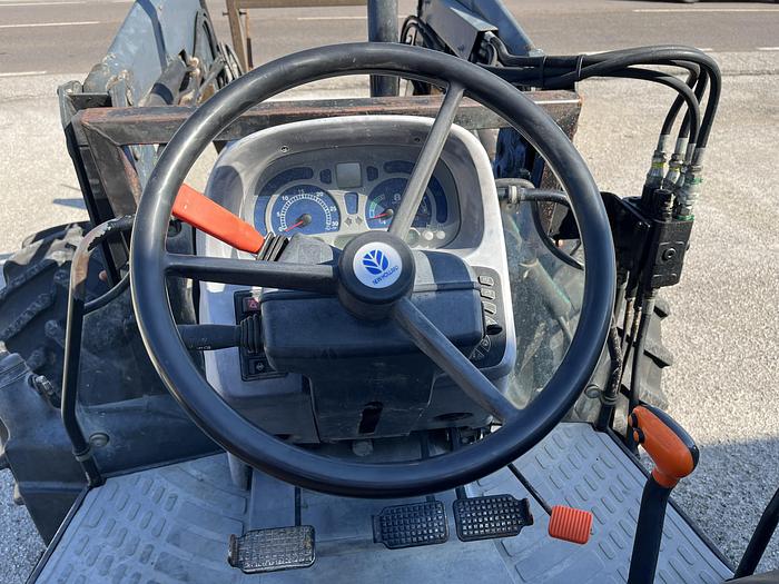 Usato New Holland TL100 A con caricatore SIGMA 4