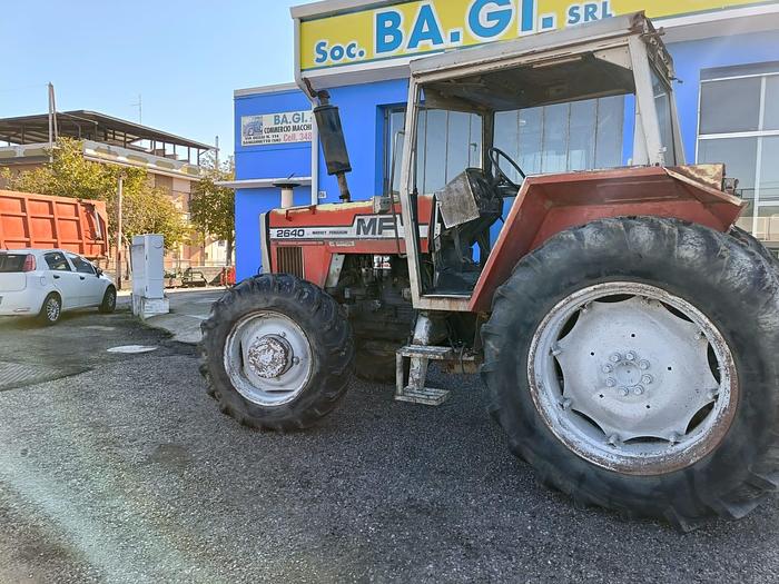 Usato Massey Ferguson 2640 senza caricatore frontale