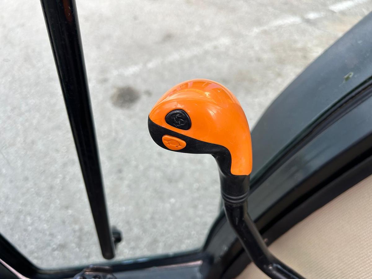 Usato john deere 5615 F-frutteto e vigneto- freni ad olio