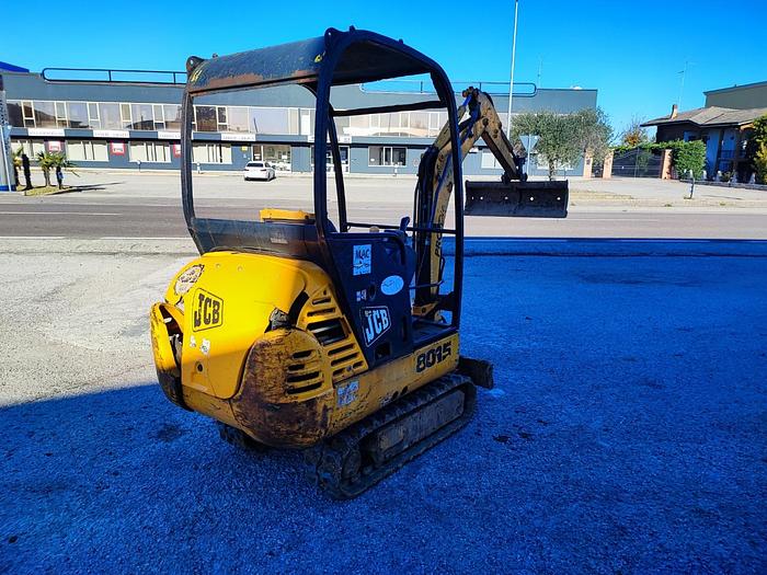 Usato Mini escavatore JCB modello 8015