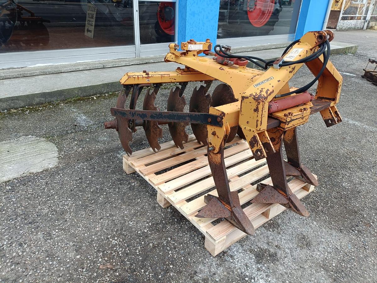 Usato ripper disco Oesse mod 6D idraulico-per vigneto o frutteto