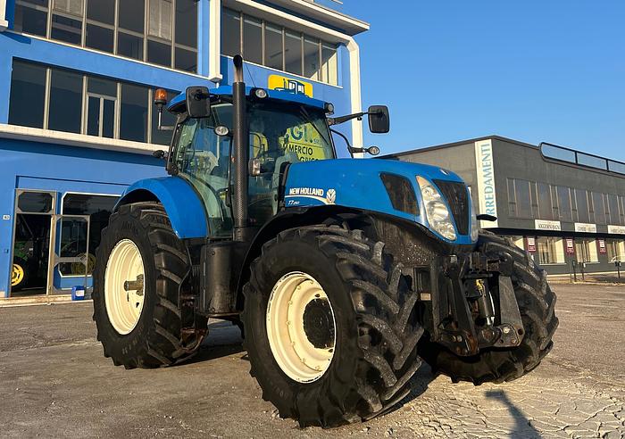 Usato New Holland T7.250-Powershift-fr.aria-5000 ore IN ARRIVO