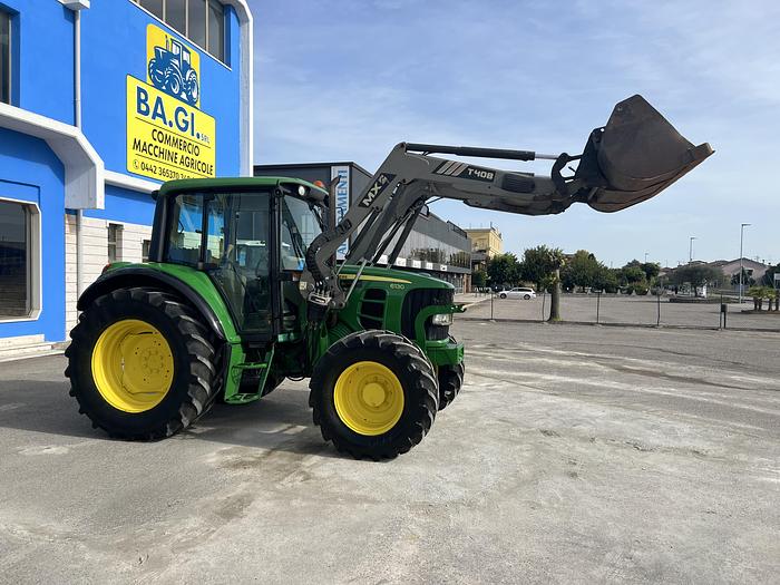 Usato John Deere 6130 caricatore Mailleux T408