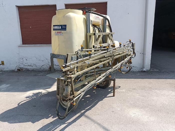 Usato Botte da diserbo Osella 6 q con barra da 12m