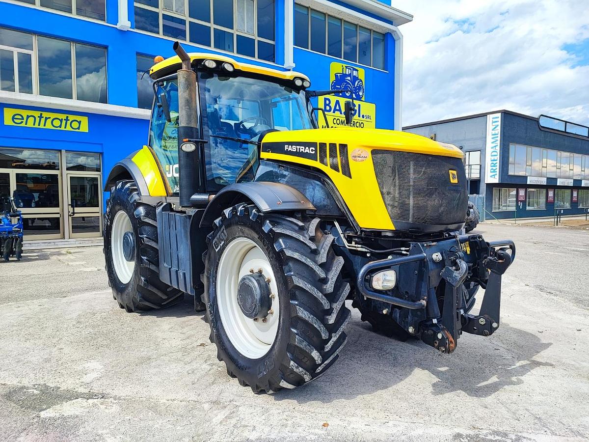Usato JCB Fastrac 8250- freni ad aria 200q- 70 km h
