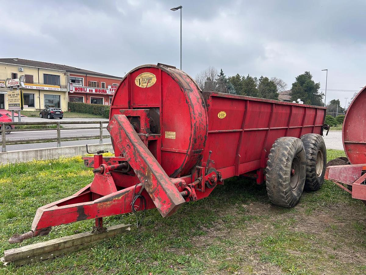 Usato Spandiletame Vaschieri mod. 100- portata 80 q