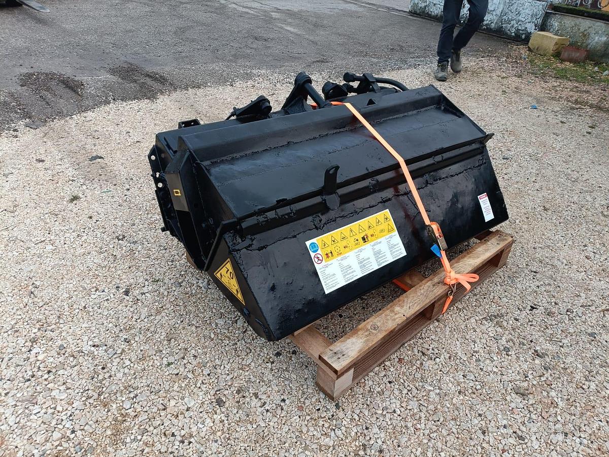 Usato testata trinciante o trincia per escavatore da 1,25m